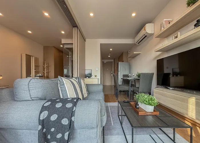 Upscale Skyview 1br - Ultra Fast Wifi - Chitlom Апартаменты *