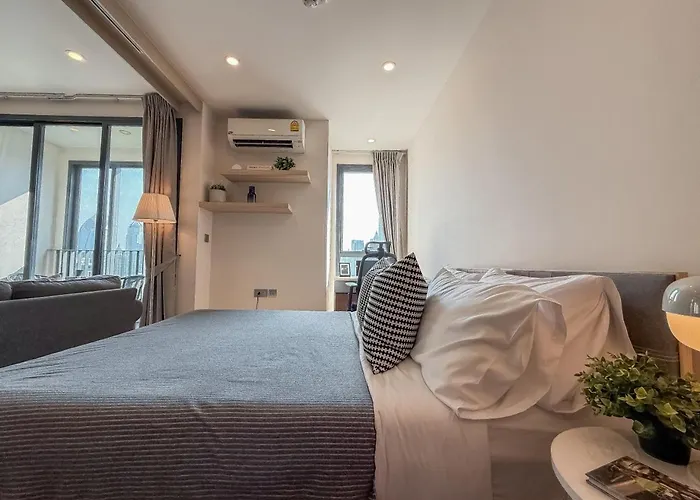 Апартаменты Upscale Skyview 1br - Ultra Fast Wifi - Chitlom *